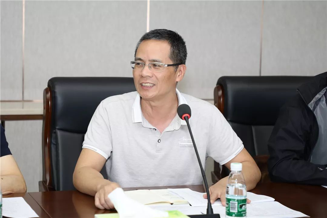 刘启谋馆长发言艺术研究院蒋贵萍老师发言展务组主要负责人实地考察