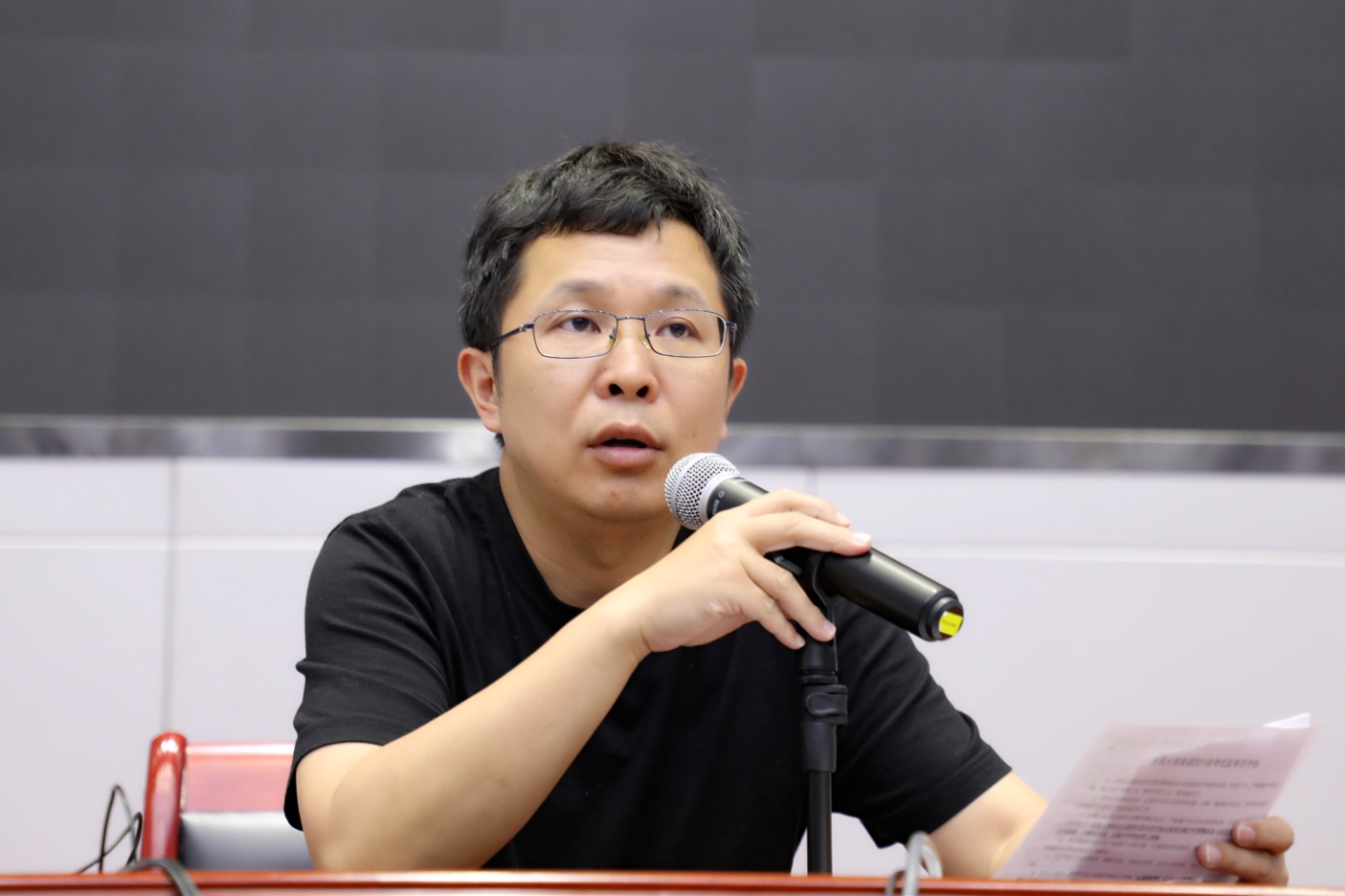 王雪峰副处长讲话随后,教务处学籍管理科黄薇科长,刘晨霓老师对全国